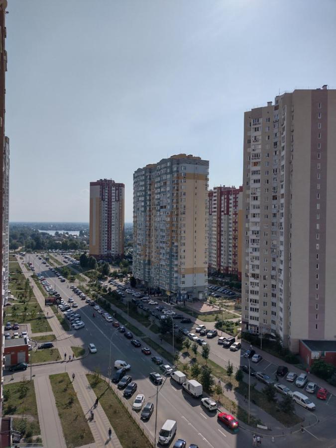 Осокорки Русовой 3 Lejlighed Kiev Eksteriør billede