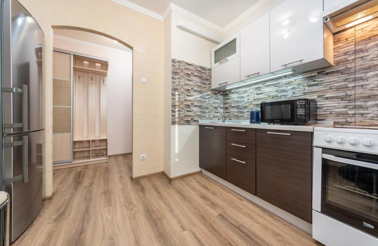 Осокорки Русовой 3 Lejlighed Kiev Eksteriør billede